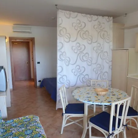 別荘 Residenza Verdeblu By Solturelba カポリーヴェリ